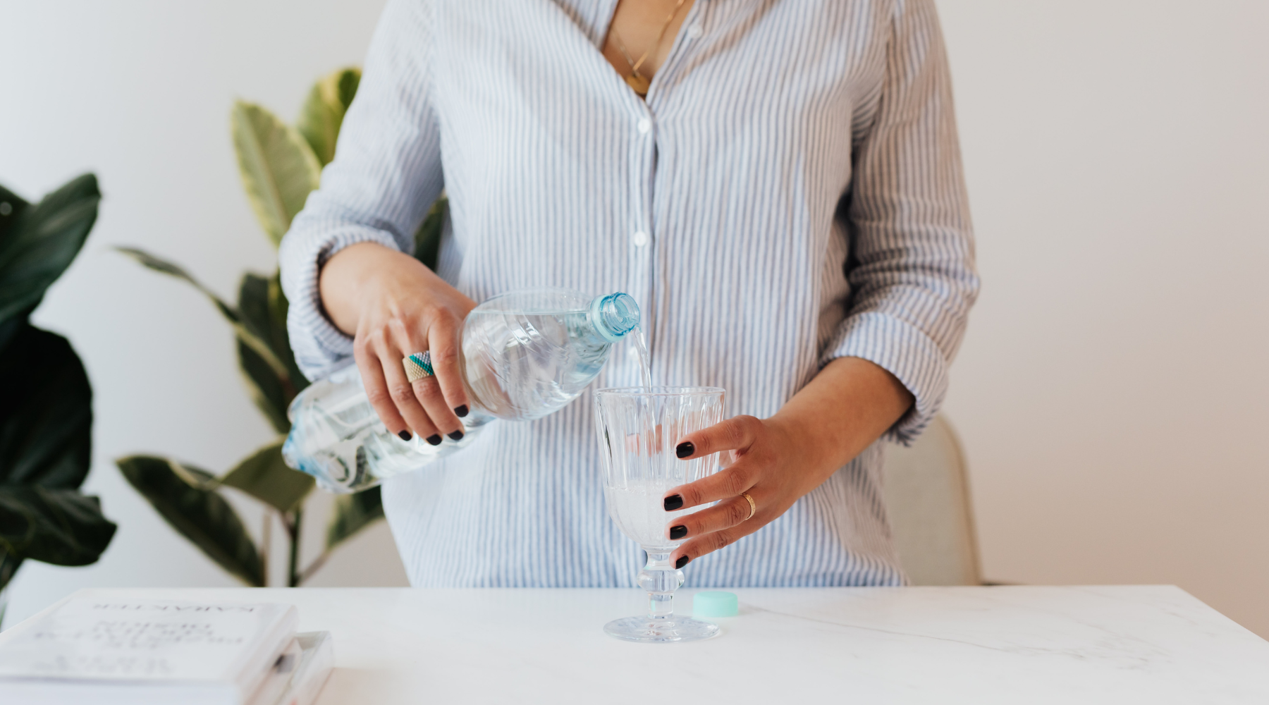Cold Weather, Dry Cells: 2 Winter Hydration Hacks That Actually Work